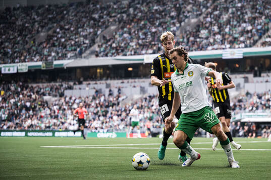 Häckens Filip Helander och Hammarbys Hampus Skoglund