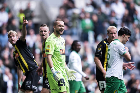 Häckens målvakt Oscar Jansson