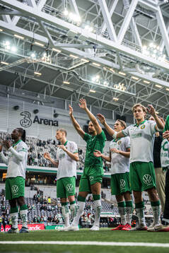 Hammarbys Nikola Vasic och Hampus Skoglund jublar