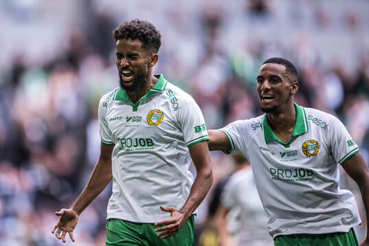 Hammarbys Tesfaldet Tekie och Paulos Abraham jublar