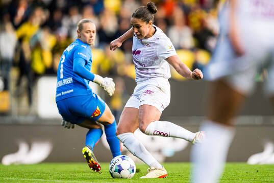 Brenna Lovera of Brann celebrates