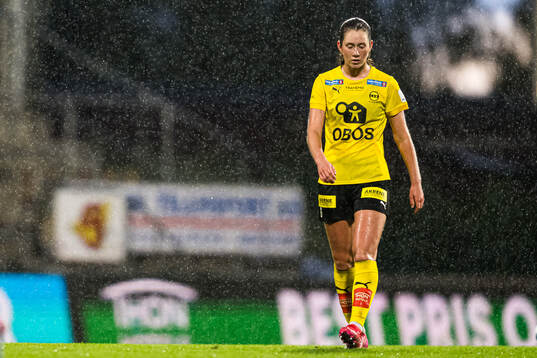 Carina Wik Alfredsen of LSK Kvinner looks dejected