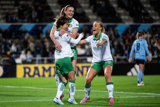 Hammarbys Asato Miyagawa, Vilde Hasund och Smilla Holmberg