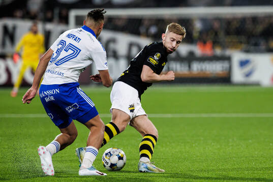 IFK Norrköpings Moutaz Neffati och AIKs Eskil Edh