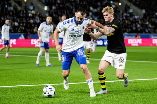 IFK Norrköpings Max Watson och AIKs Erik Hovden Flataker