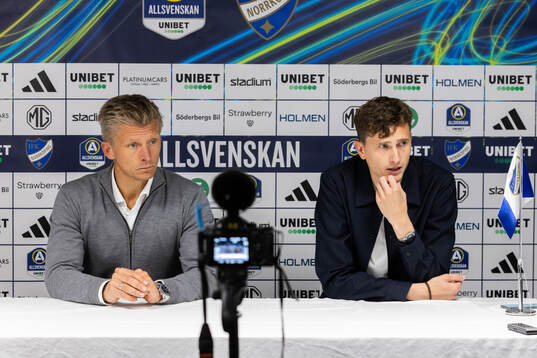AIKs tränare Mikkjal Thomassen och IFK Norrköpings