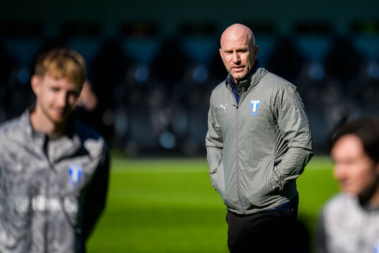 Head coach Henrik Rydström