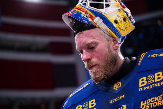Djurgårdens målvakt Magnus Hellberg deppar