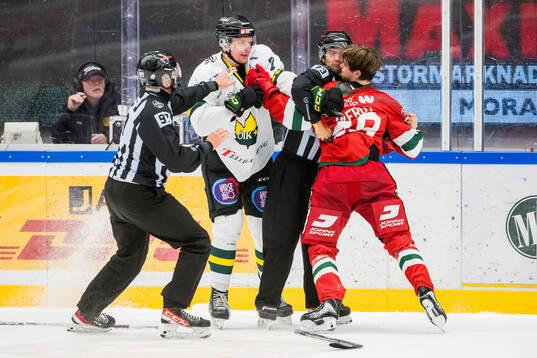 Östersunds Joel Olkkonen och Moras Joel Olerot