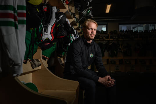 Rögles assisterande tränare i U16 Jakob Bondesson