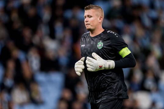 Goalkeeper Sergio Padt of Ludogorets