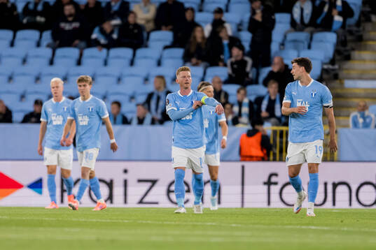 Anders Christiansen and Colin Rösler of Malmö FF look