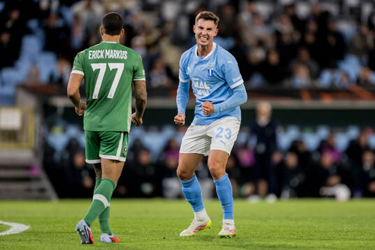 Lasse Berg Johnsen of Malmö FF celebrates