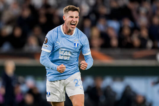 Lasse Berg Johnsen of Malmö FF celebrates