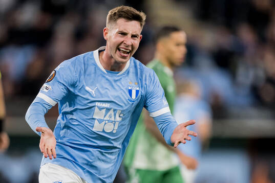 Lasse Berg Johnsen of Malmö FF celebrates