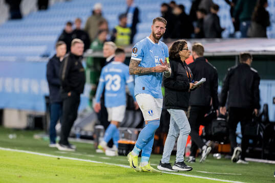 Pontus Jansson of Malmö FF looks dejected