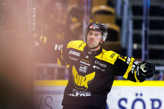 Västerås Tim Friberg jublar