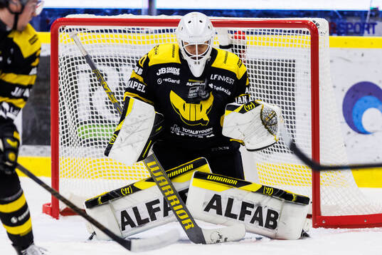 Västerås målvakt Benedikt Oschgan