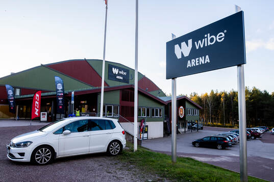 Wibe Arena innan ishockeymatchen i Hockeyallsvenskan mellan