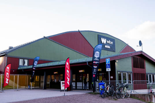 Wibe Arena innan ishockeymatchen i Hockeyallsvenskan mellan