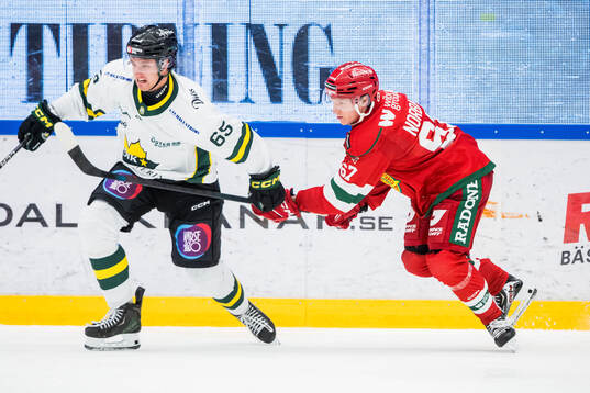 Östersunds Adrian Carnebo och Moras Jesper Norbäck