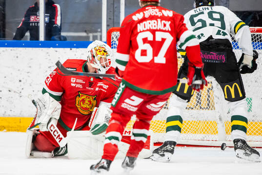 Moras målvakt Marcus Hellgren Smed deppar