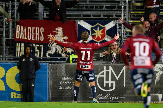 Örgrytes Noah Christoffersson jublar