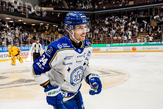 Leksands Peter Cehlarik jublar