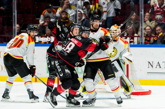 Malmö Redhawks Lauri Pajuniemi och Brynäs Robert Hägg