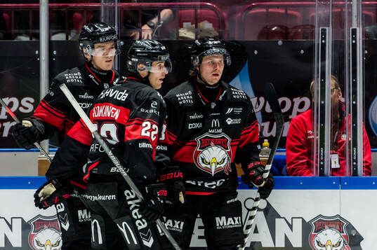 Malmö Redhawks Lauri Pajuniemi jublar