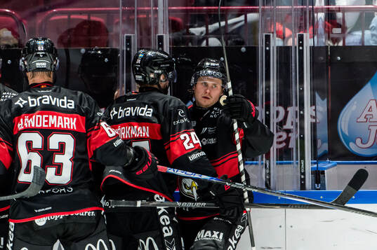 Malmö Redhawks Lauri Pajuniemi jublar