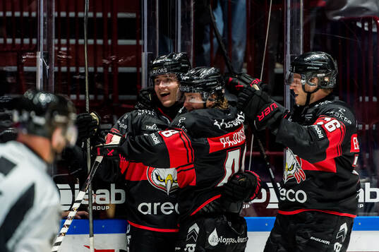 Malmö Redhawks Janne Kuokkanen jublar
