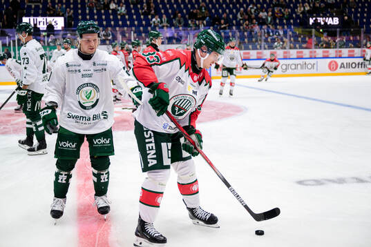 Färjestads Oskar Steen och Frölundas Linus Högberg