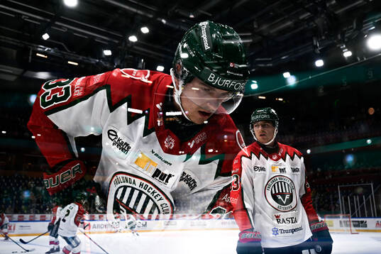 Bläddra bland fler bilder av Ishockey, SHL, Färjestad - Frölunda