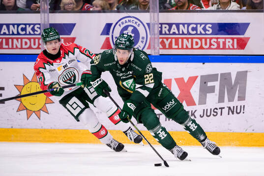 Frölundas Theodor Niederbach och Färjestads Per Åslund