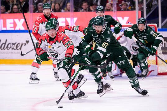 Frölundas Arttu Ruotsalainen occh Färjestads Radim Zohorna