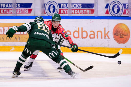 Färjestads Linus Johansson och Frölundas Ivar Stenberg