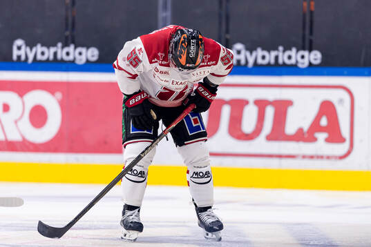 Örebros David Quenneville har ont
