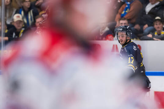 HV71s Isac Brännström deppar