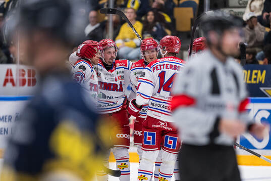 Timrås Jonathan Dahlén jublar