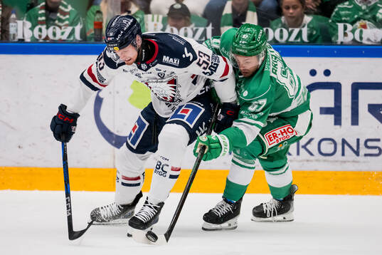 Linköpings Adam Hofbauer och Rögles Leon Bristedt