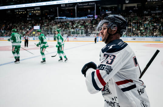 Linköpings Nicholas Shore jublar