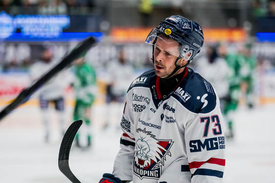 Linköpings Nicholas Shore deppar