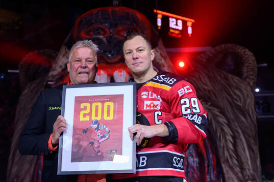 Luleås sportchef Thomas Fröberg och Erik Gustafsson