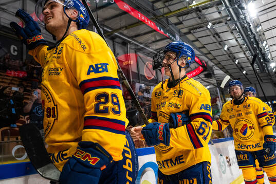 Djurgårdens Viggo Björck jublar