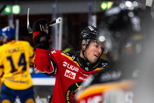 Luleås Erik Gustafsson reagerar
