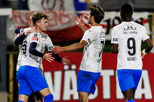 Helsingborgs Alexander Johansson och Wilhelm Loeper jublar