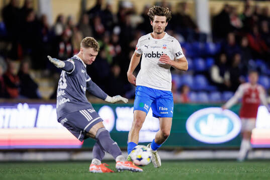 Sandvikens IFs målvakt Otto Lindell och Helsingborgs