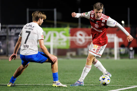 Helsingborgs Wilhelm Loeper och Sandvikens IFs Filip Olsson