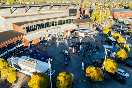 Arena torget framför Tegera Arena Impact Week innan